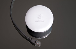 dot-on-mirror-gray-cable-lr