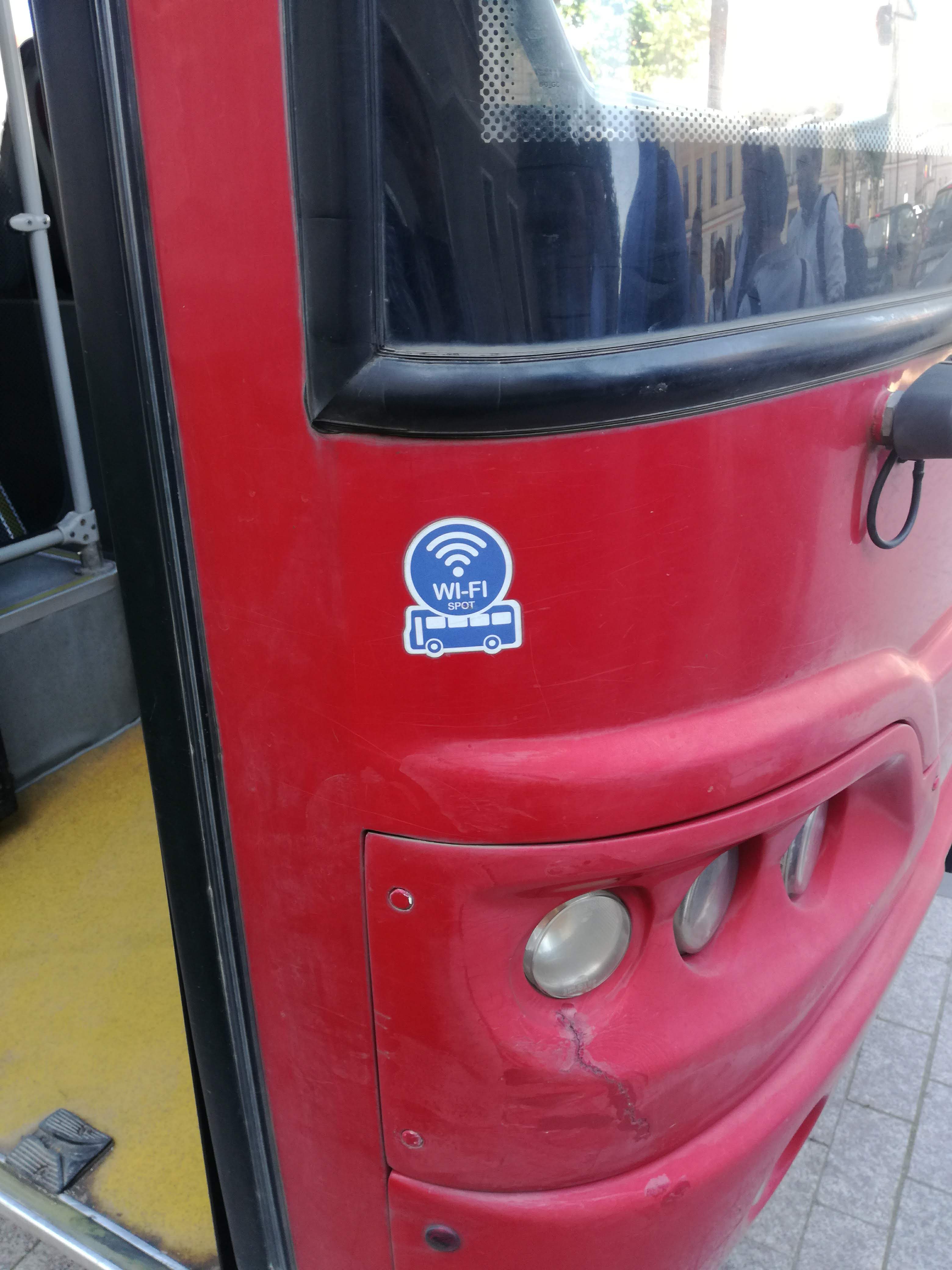 WiFi Bus, the WiFi unit backhauls over Orange Romania's LTE-A network